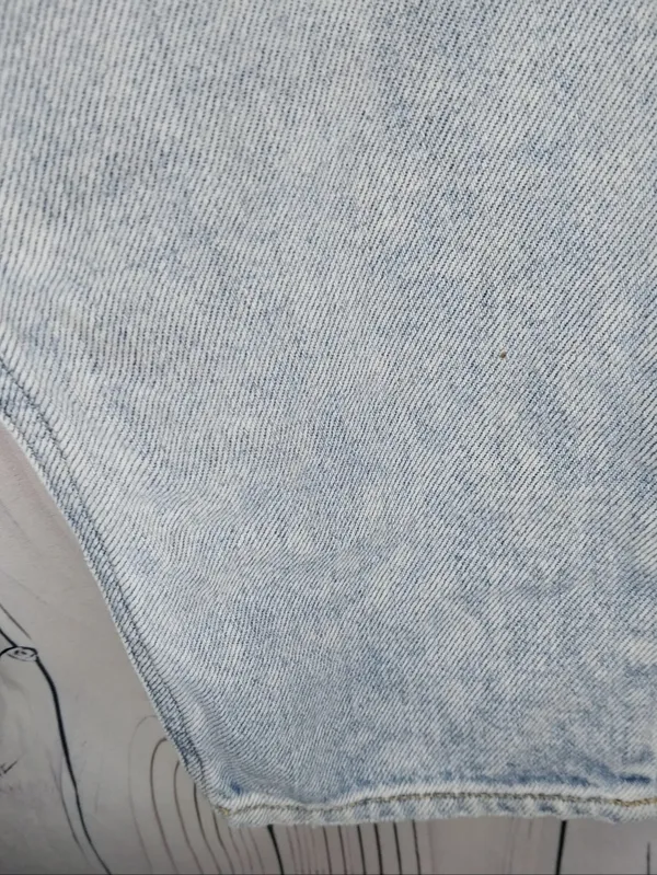 American Eagle Outfitters High-Rise Light Wash Y2K 90's Style Mom Jeans - Image 5