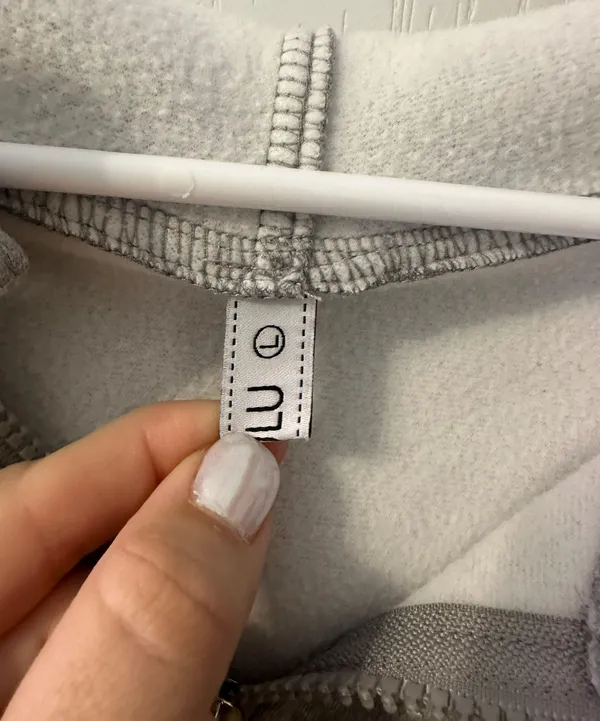 Hoodie Gray Size L - Image 3