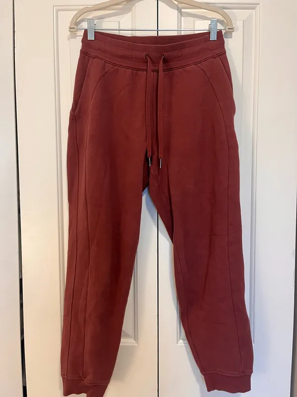 Lululemon Scuba Sweatpants - Image 3