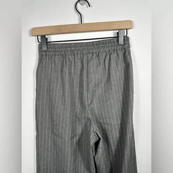Primark Gray Pinstripe Pleated Wide Leg Trousers Dress Pants Size 2 - Image 6