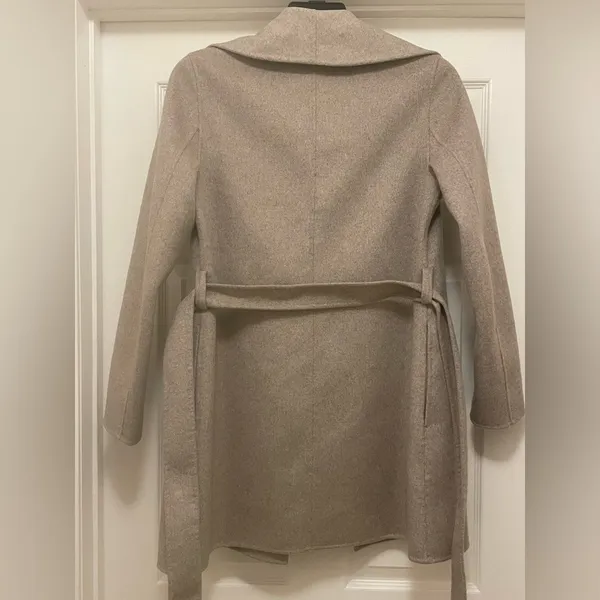 NWT Banana Republic lightweight wool coat - Image 3