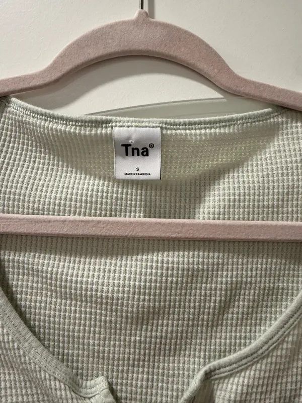 Tna Aritizia waffle longsleeve - Image 5