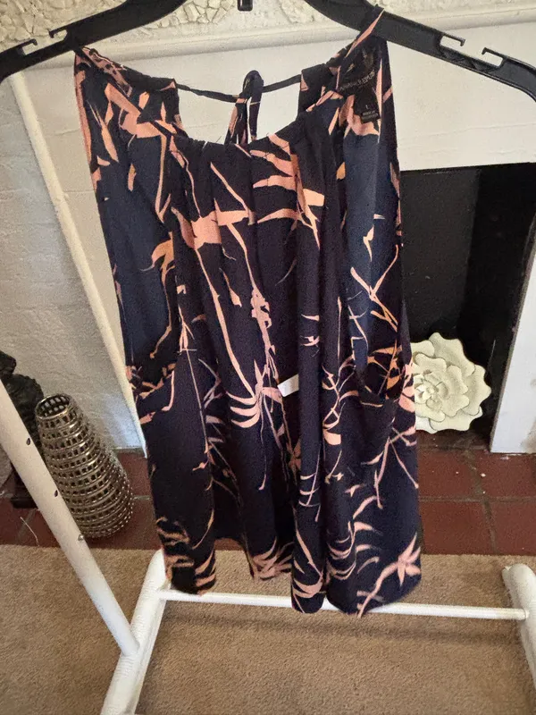 Banana Republic blue and pink tank top - Image 2