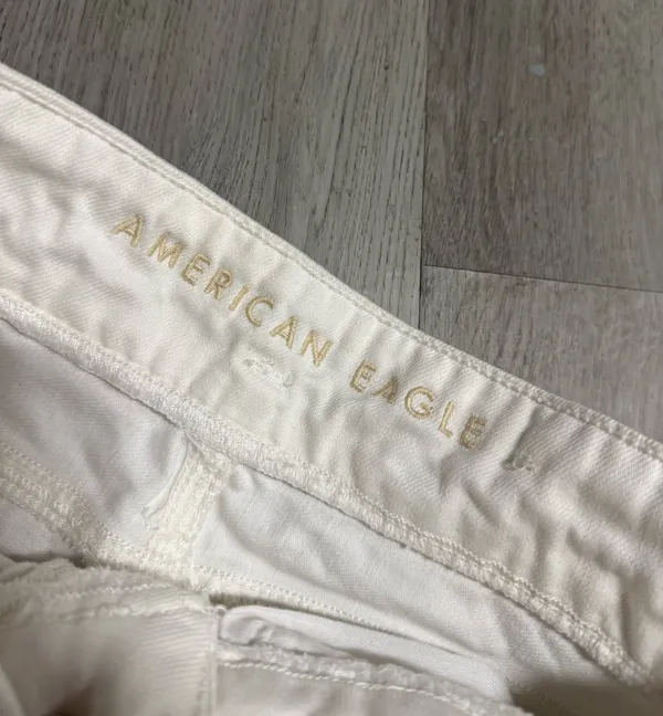 American eagle white mom jeans  - Image 6