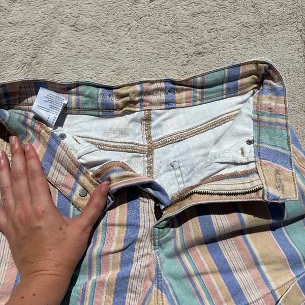 American Eagle Mulitcolor Striped Mom Shorts - Image 3