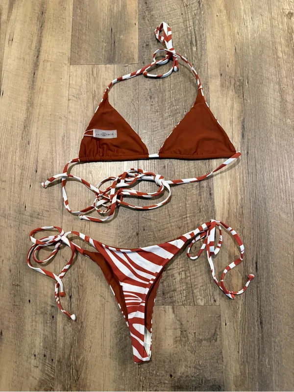 NWOT Axil swim bikini Set Red Zebra Print Medium - Image 6