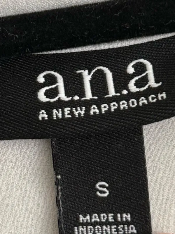 a.n.a White Button Down High Low Roll Tab Sleeve Utility Blouse Shirt Small - Image 9