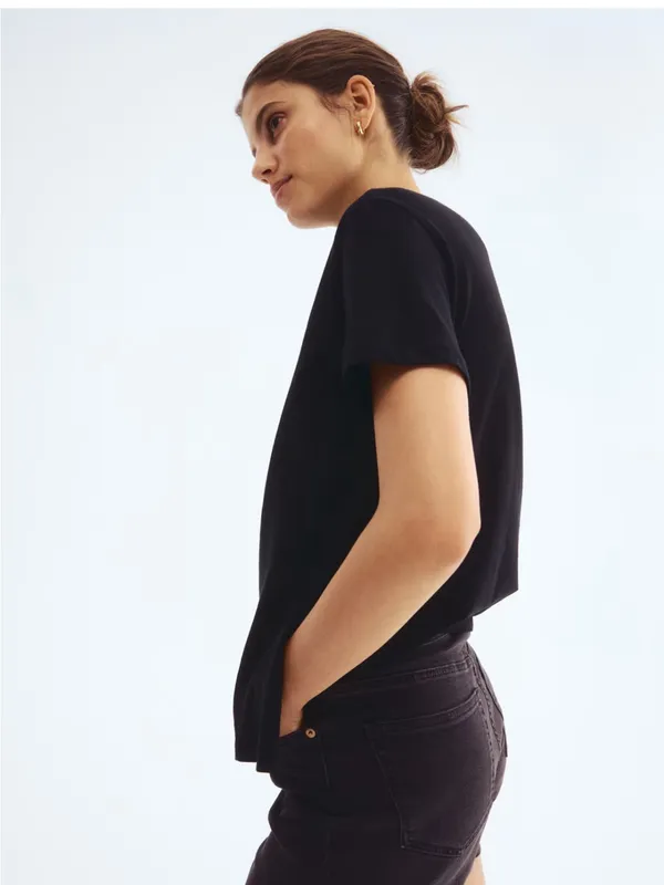 H&M mama nursing tee - Image 4