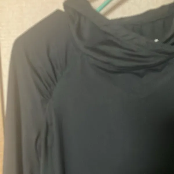 FINAL MARKDOWN Danskin Black Fitted Hoodie small - Image 2