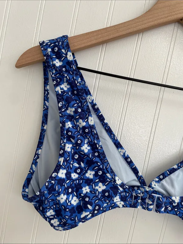 AERIE Wide Strap Plunge Bikini Top in Brilliant Blue Floral Size M - Image 9