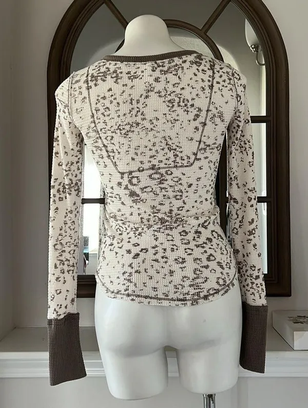 Free People 'Davis' Mottled Thermal Henley Tee, Size S, Excellent! - Image 5