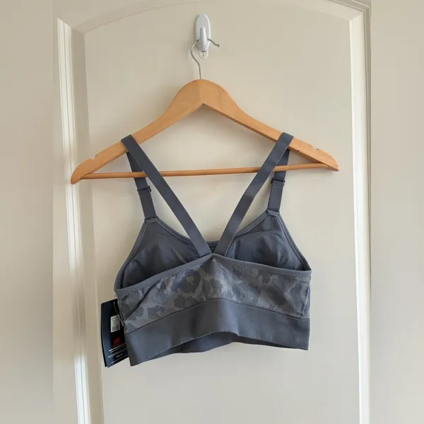 New Balance Medium Impact Sports Bra Color Gunmetal Size XL - Image 2