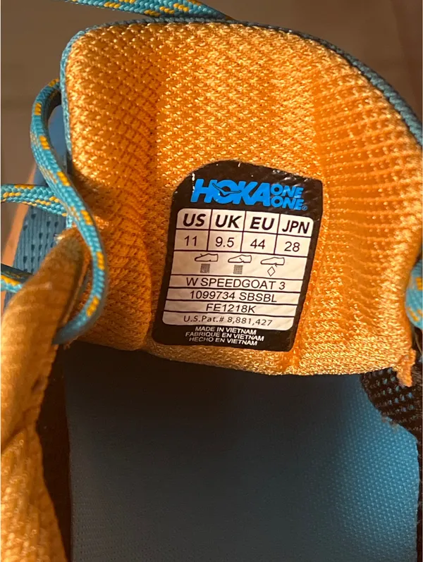 Hoka Speedgoat 3 EUC SZ. 11 - Image 6