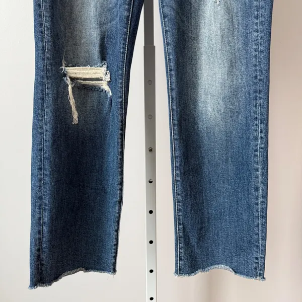 Vervet Flying Monkey Jeans Womens sz 28 Distressed Straight Leg Dark Wash Casual Preppy - Image 3