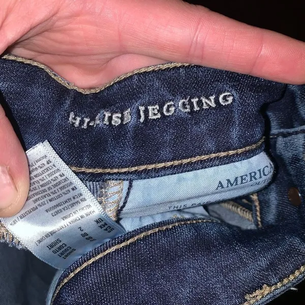 American Eagle destroyed distressed dark wash hi-rise stretchy jeggings - Image 3