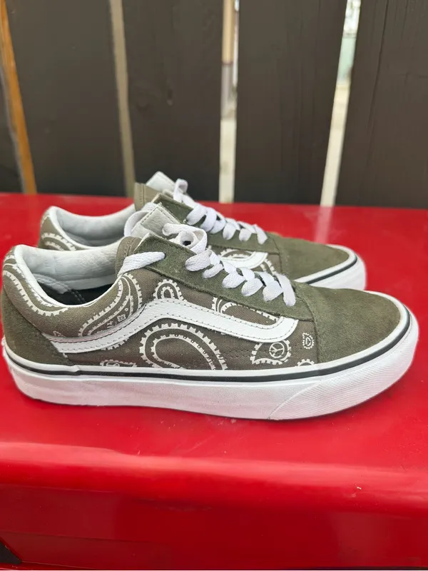 Vans Old Skool Paisley Sneakers Olive Brown‎ White Women’s 6 - Image 4