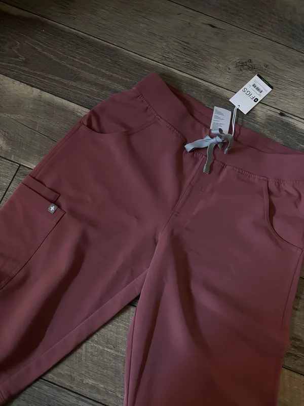 FIGS Scrub Pants Jogger - Image 5