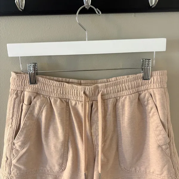 Athleta Farallon Heathered Shorts Beige Tan Size Women’s 4 - Small - Image 3