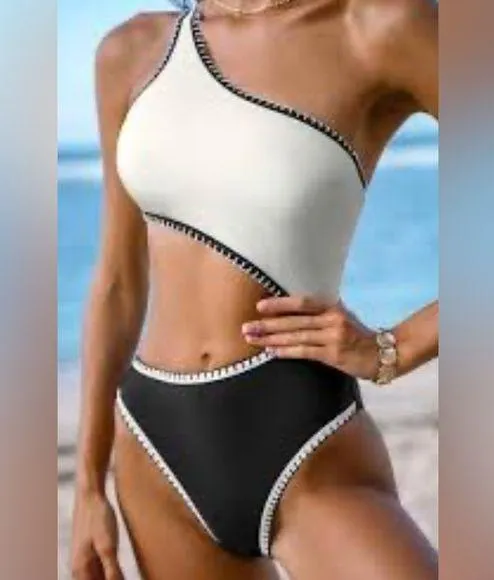 Cupshe Woman’s Black and White Color Block Textured One-Shoulder Monokini XL - Image 2