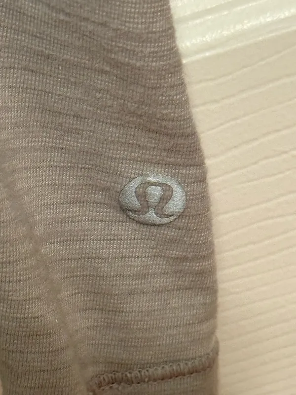 Lululemon Intensi-Tee Long Sleeve in Heathered Seal Grey / Battleship - Image 4