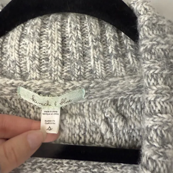 Anthropologie Kimchi‎ Blue Cable Knit Gray Sweater Sm Preppy Gilmore Girls - Image 4