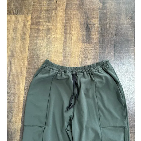 Lululemon Evergreen Final Play Crop *23" Size 6 - Image 3