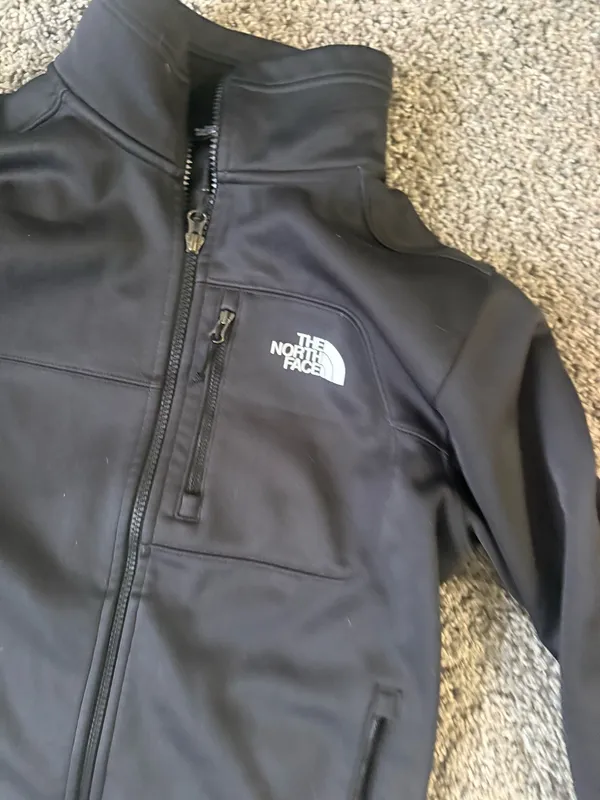 The North Face Men’s Jacket - Image 2