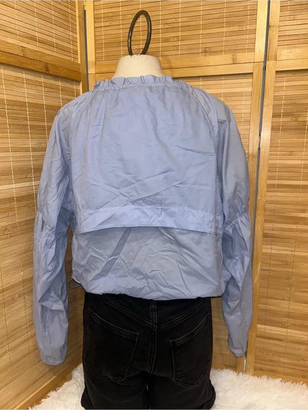 Stori woman’s light blue athletic full zip jacket windbreaker woman’s size 2 - Image 3