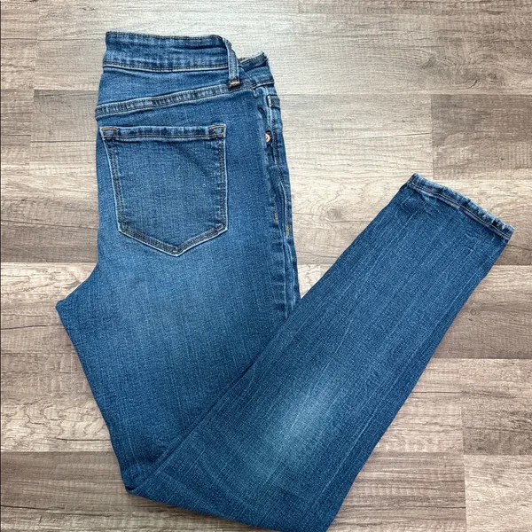 Old Navy Rockstar Mid Rise Skinny‎ Jeans, Size 8 - Image 11