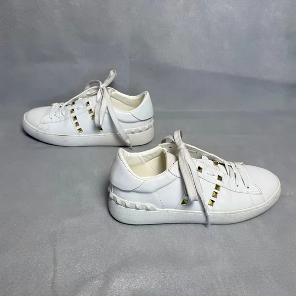 Valentino Garavani Rockstud Untitled White Leather Sneakers Gold Studs 39 - Image 6