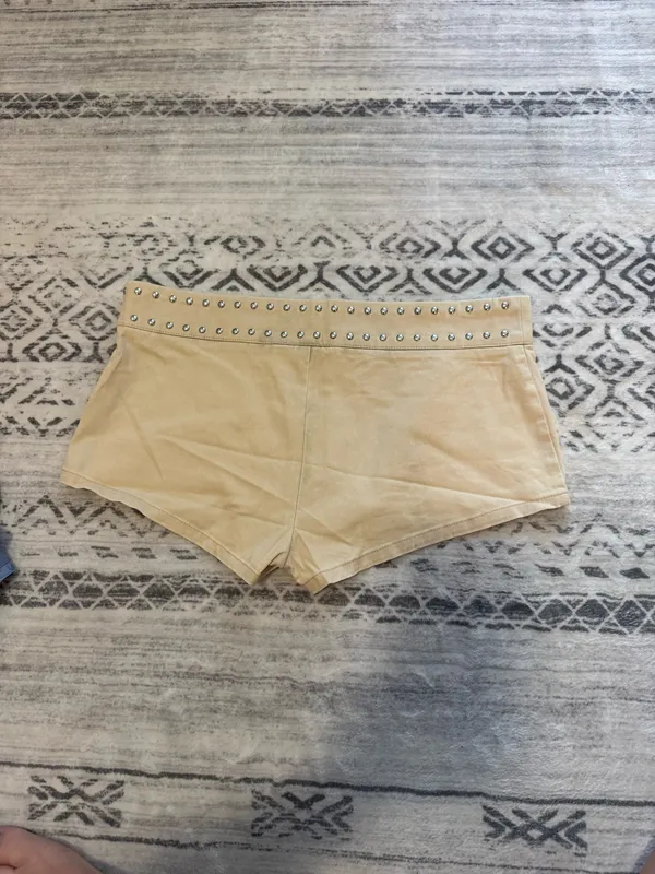 No boundaries studded micro shorts 1.5” inseam size XS NWT - Image 5