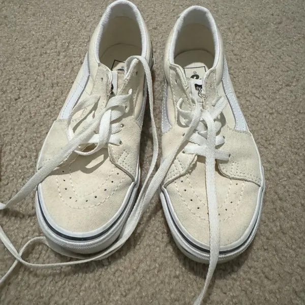 Vans SIZE 6 worn once! - Image 3