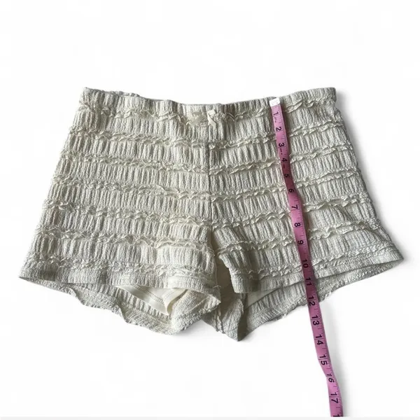 Wild Fable cream colored ruffle bloomer shorts - Image 6