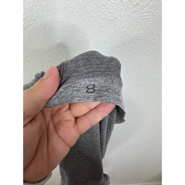 Lululemon Swiftly Tech Short Sleeve 2.0 Grey Heathered Running Shirt Size 8 - Image 4