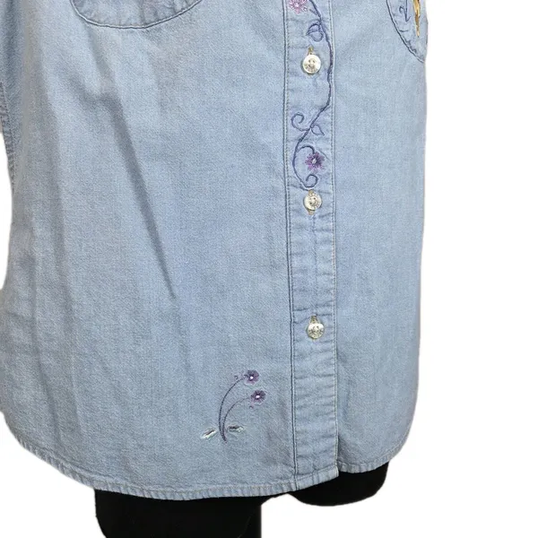 Vtg 90s Disney Store Winnie the Pooh Embroidered Chambray Shirt Button Up Sz M - Image 5