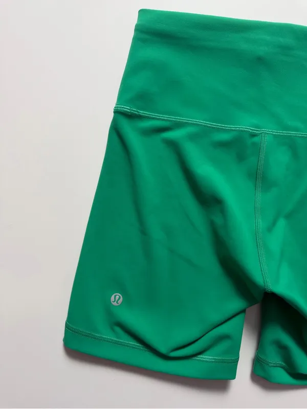 Lululemon Wunder Train High-Rise Shorts 6”, Size 6 - Image 3