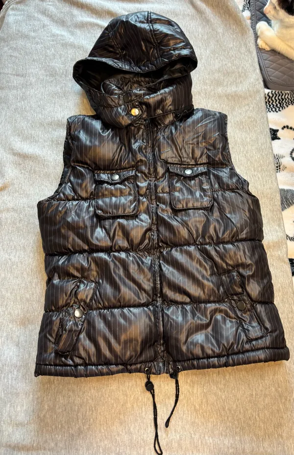 Faded Glory Black Pinstripe Puffer Vest Size Small - Image 3