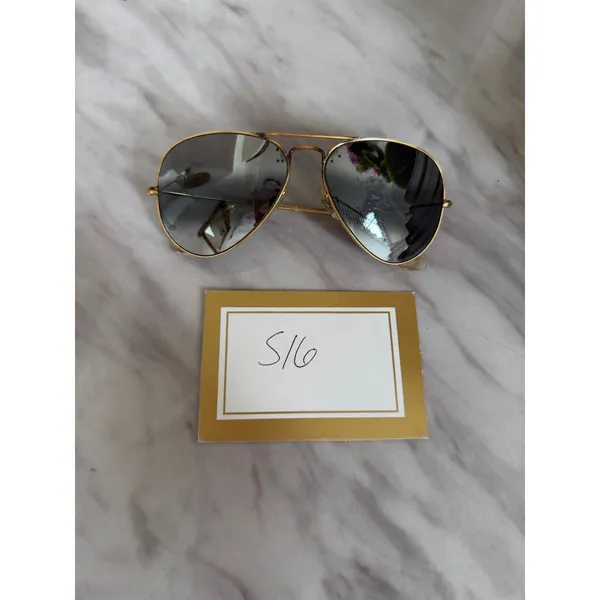 Vintage Ray Ban Gold Tone Metal Grey Polarized Aviator Sunglasses - Image 7