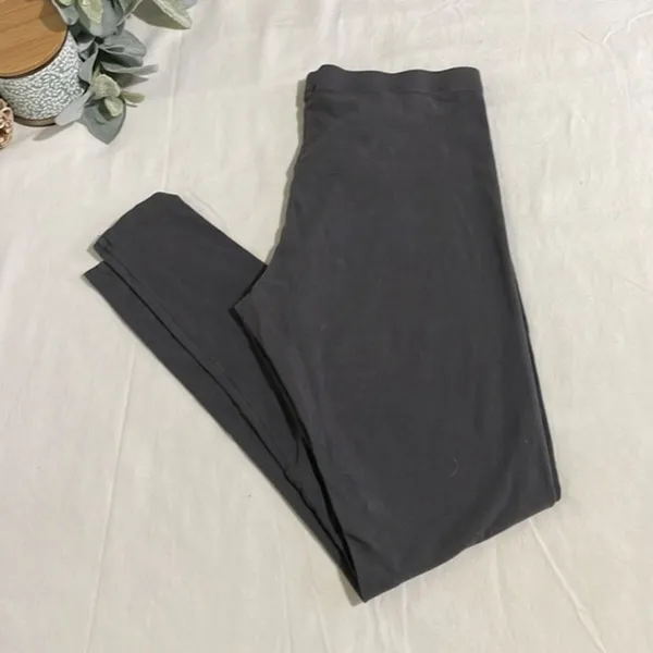 Victoria's Secret · Medium · Gray · Cotton Blend Straight Leggings - Image 3