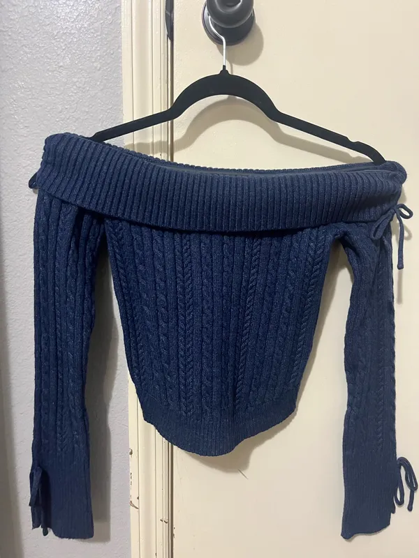 Off the shoulder edikted sweater - Image 2