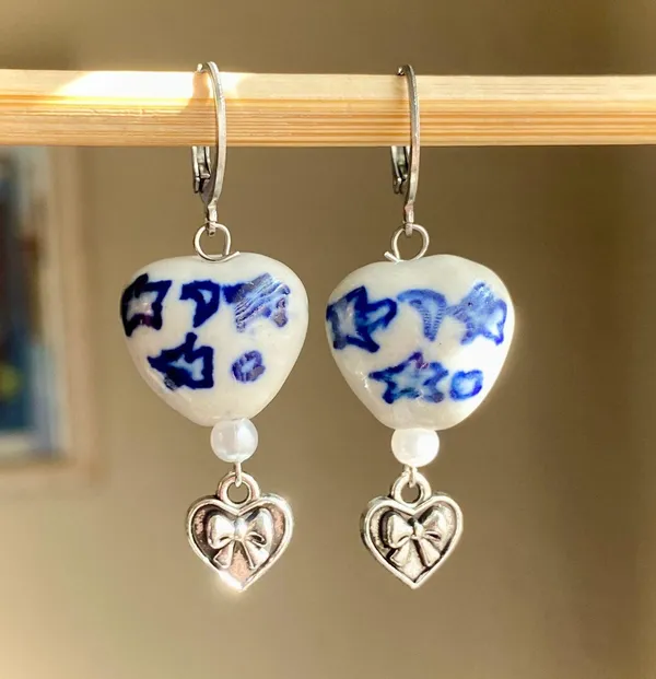 celestial porcelain heart beads & ribbon cute dangle earrings🌝🎀 - Image 3