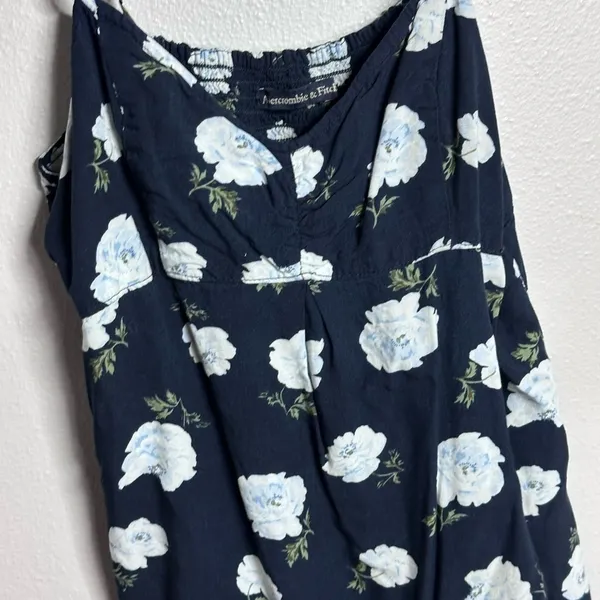 Abercrombie &‎ Fitch Women Casual Preppy Navy Blue Floral top Blouse size Small - Image 4