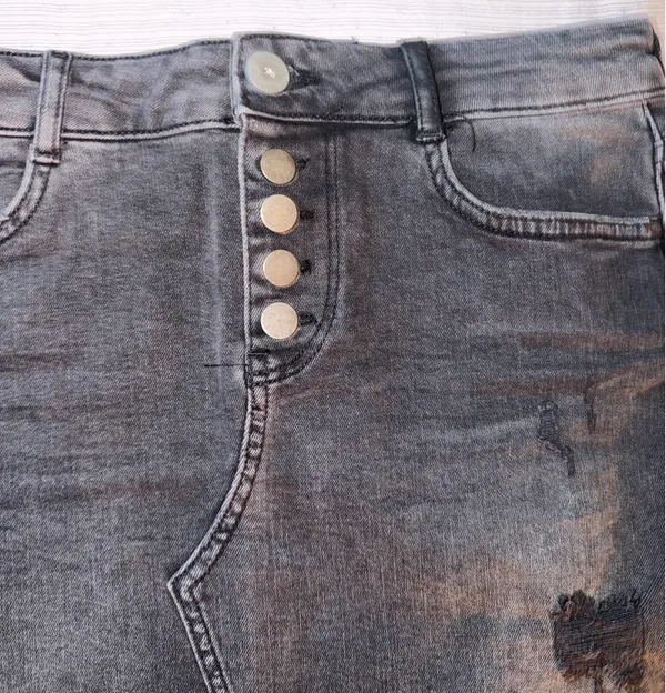 ZARA Black Denim Shorts - Image 3