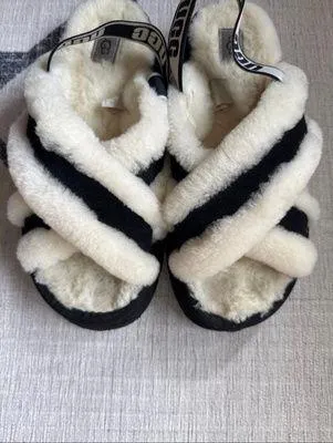 UGG Disco Cross Slides - 9 - Black / Ivory - Image 2