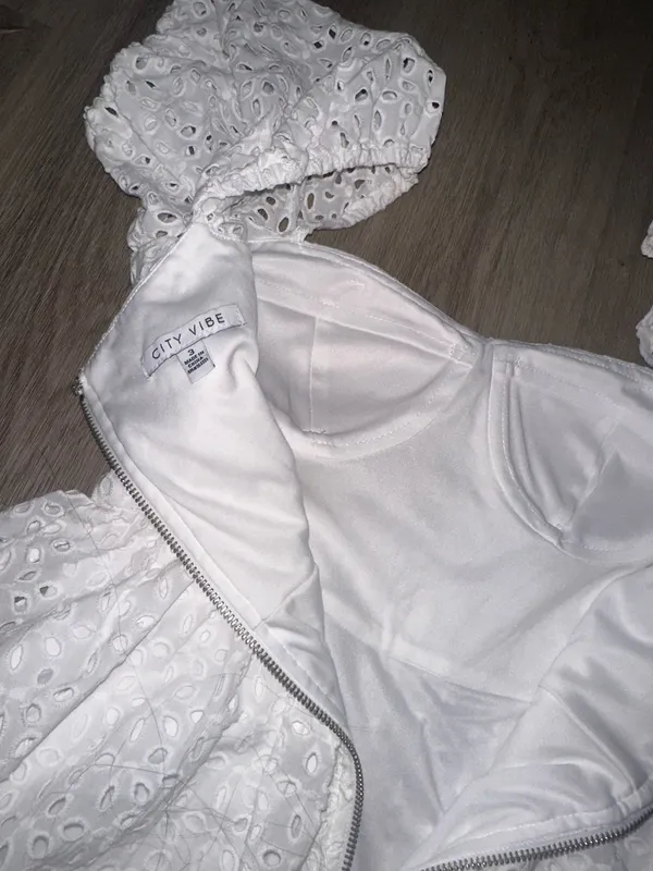 White dress.  - Image 4