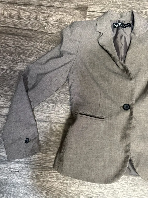 ZARA Women’s Gray Taupe One Button Fitted Blazer Size 2 - Image 4