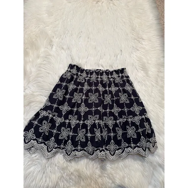 Skies Are Blue Women's Size Medium Petite Prudence Embroidered Ruffle Hem Skirt - Image 3