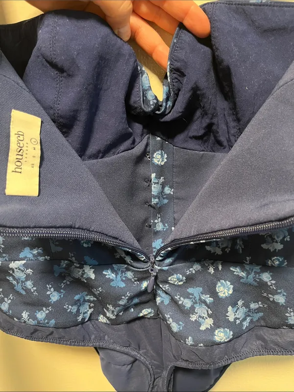 HOUSE OF CB Savia Sapphire Floral Print Bodysuit, Size L - Image 8