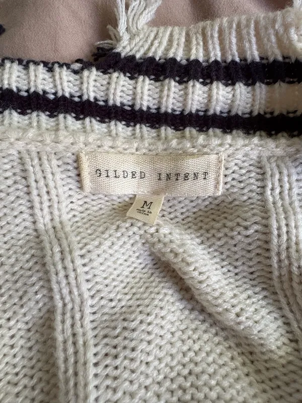 Gilded Intent Sweater Buckle - Image 4