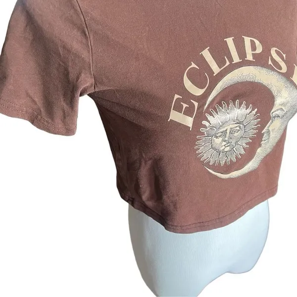 Youth Girls Eclipse Celestial Moon Sun Crop Graphic Tee Shirt Top - Sz 14/16 - Image 4